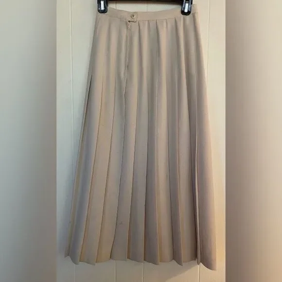 Vintage Skirt Women’s 10 Ivory Maxi Pleated Feminine Flare USA *Read*